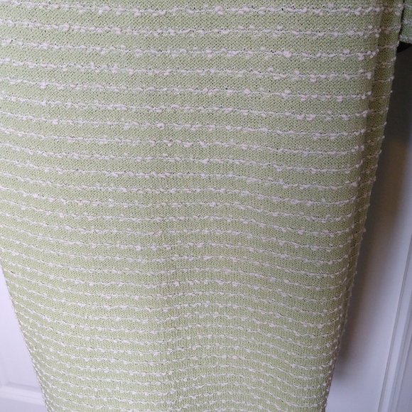 New St. John Spring/Summer Suit - Picture 6 of 7